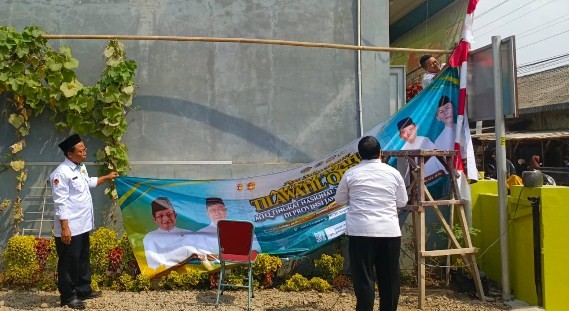 18__pemasangan_banner.jpg