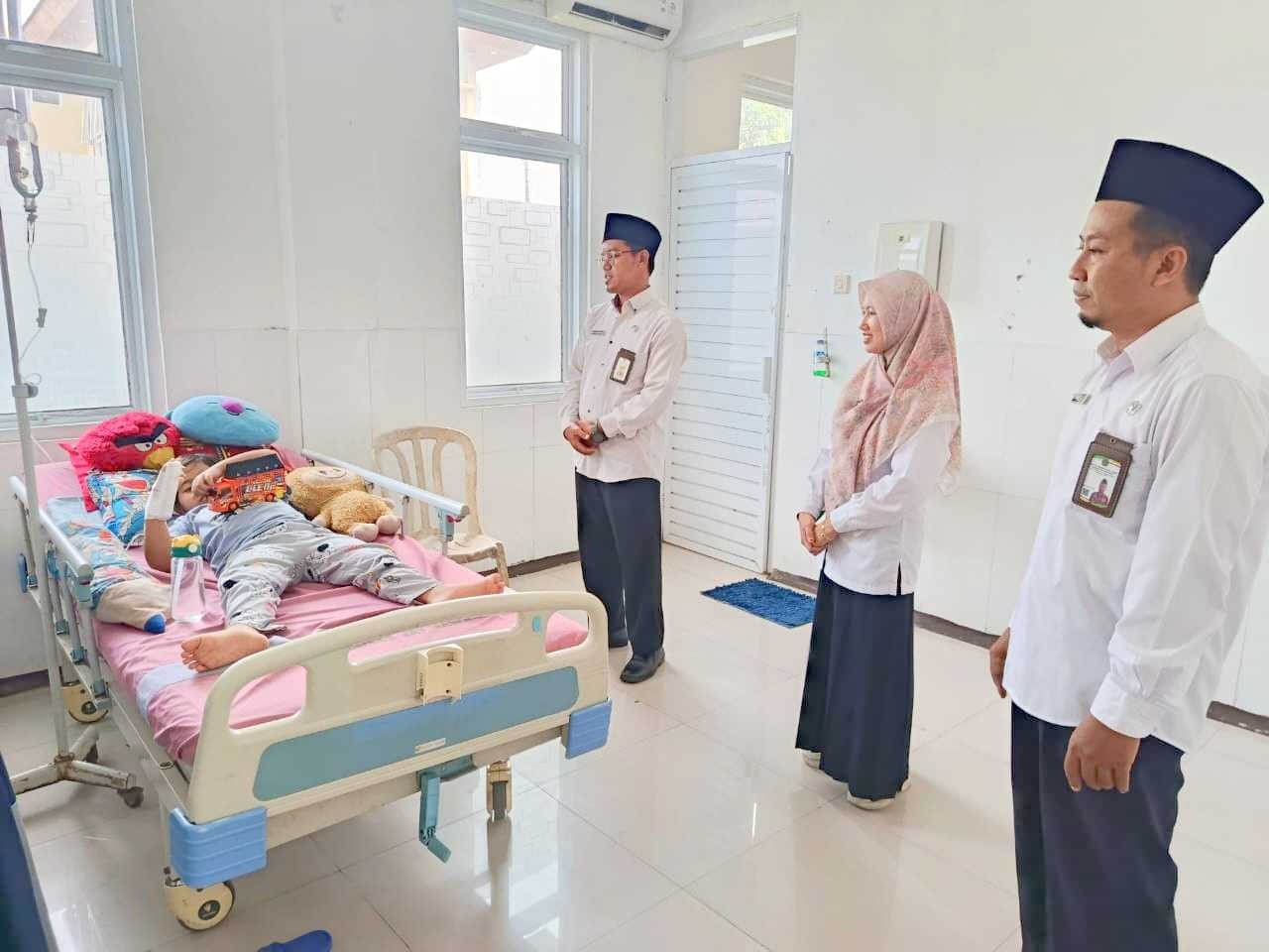 bimroh_balita_dwi,_khanan,_rais_11zon.jpeg