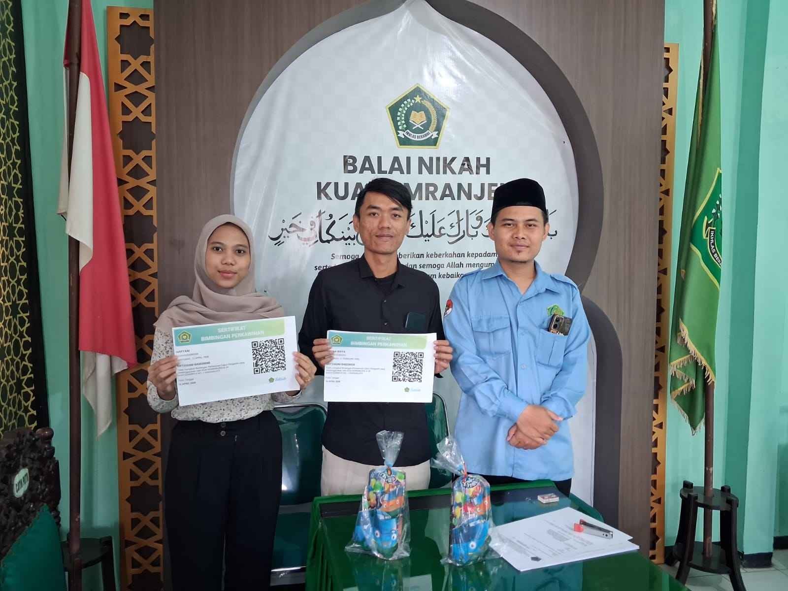Pemeriksaan Berkas Catin dari Desa Kecila, Wujud Kesiapan Bangun Keluarga Lahir Bathin
