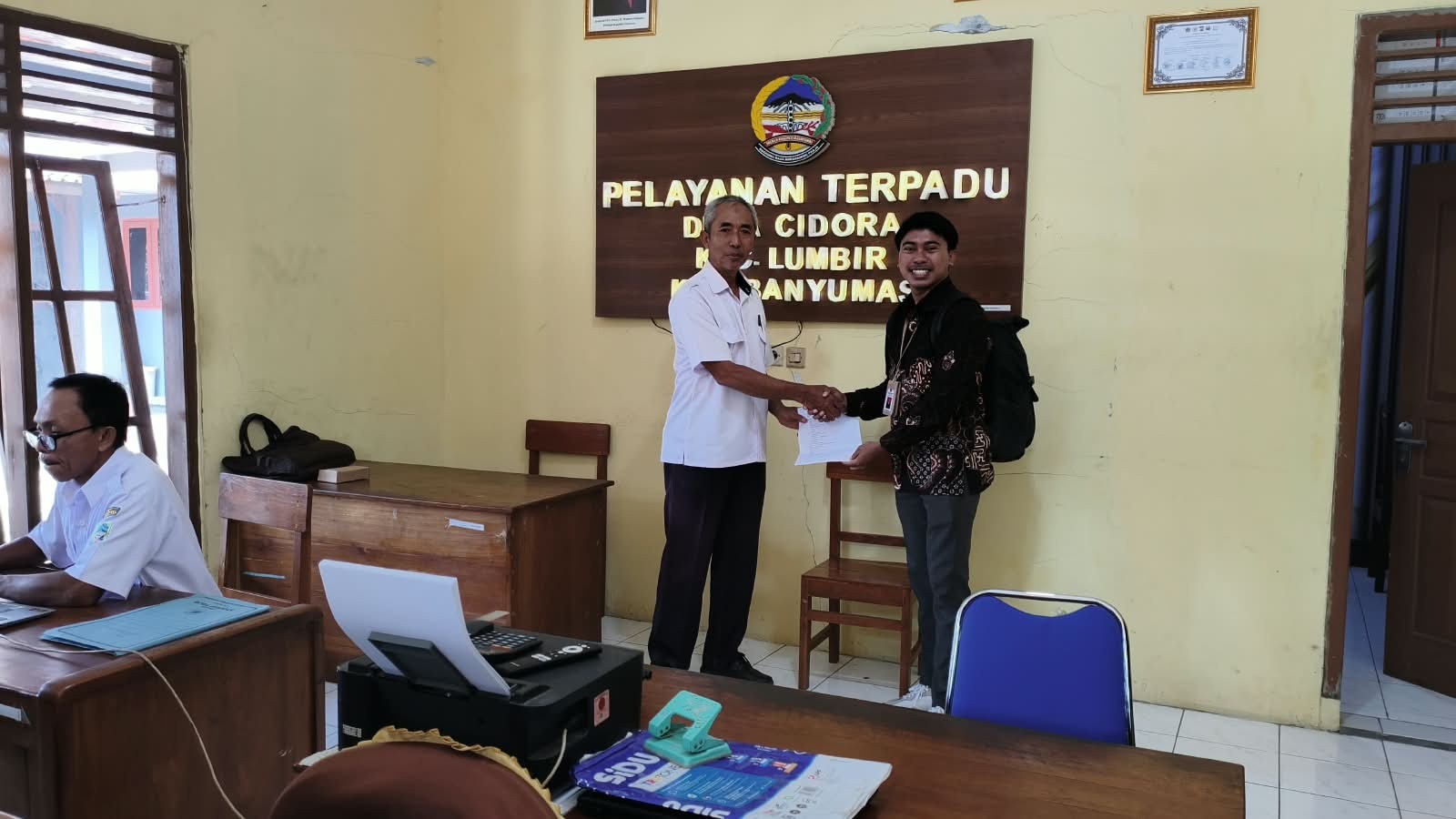 Penghulu Koordinasikan Penyelarasan Berkas Nikah di Balai Desa 