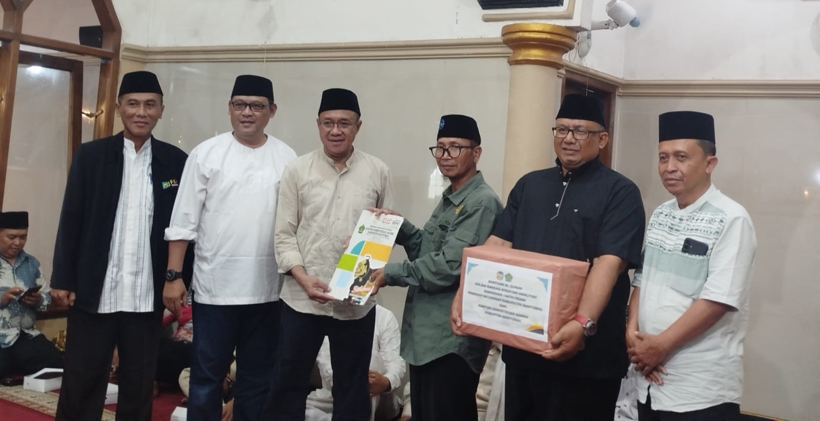 010326_-_Tarling_Bupati1.jpg