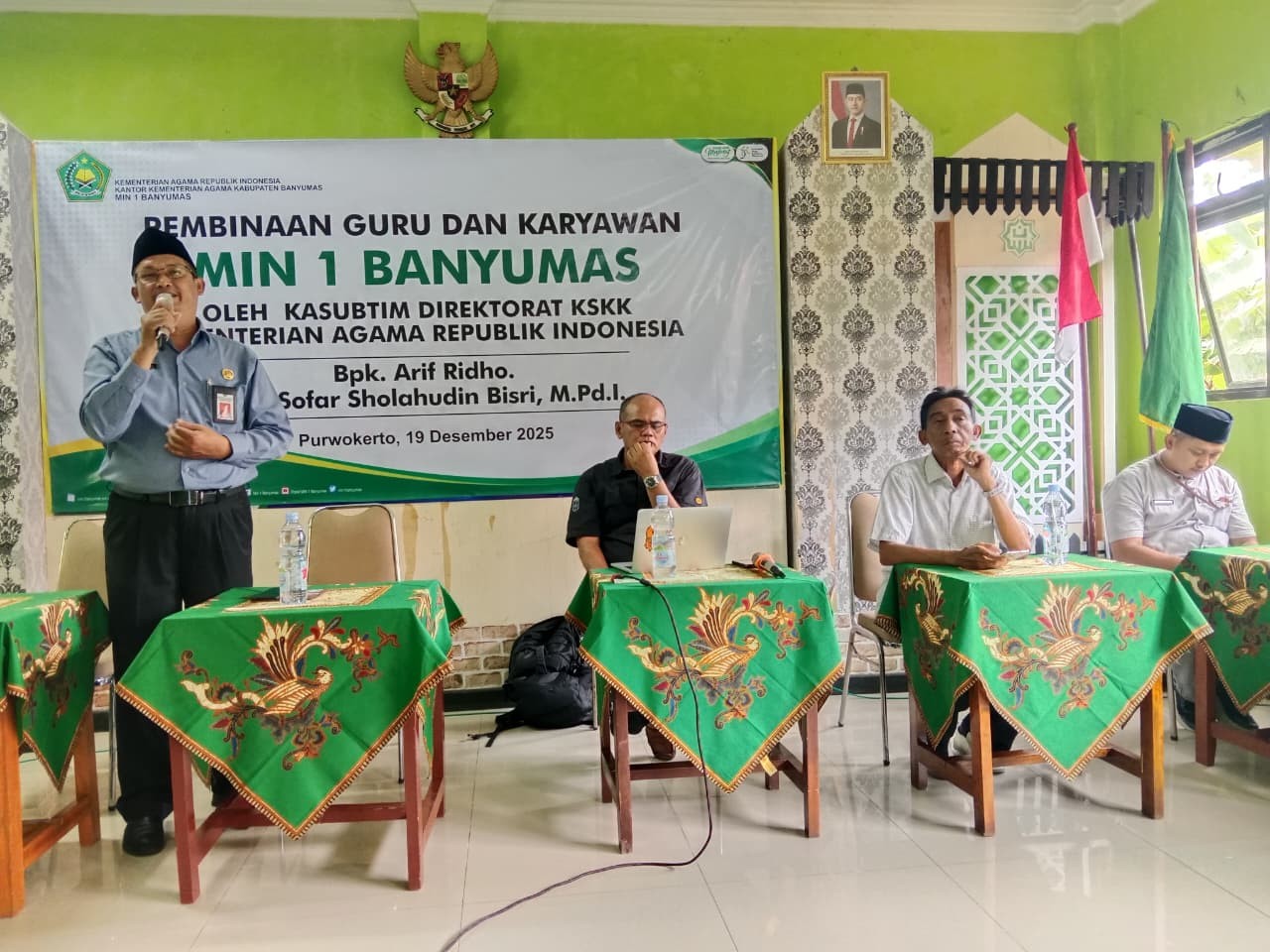 15_Pembinaan_Guru_dan_Karyawan_sebagai_Cikal_Bakal_Kelas_Digital.jpeg