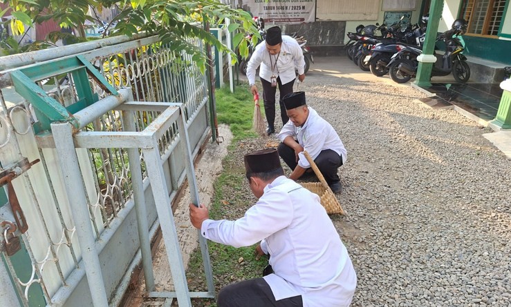 22__Piket_Kebersihan.jpg