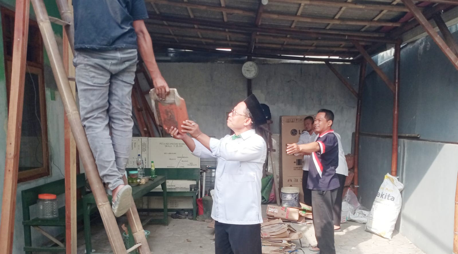23__genteng.jpg