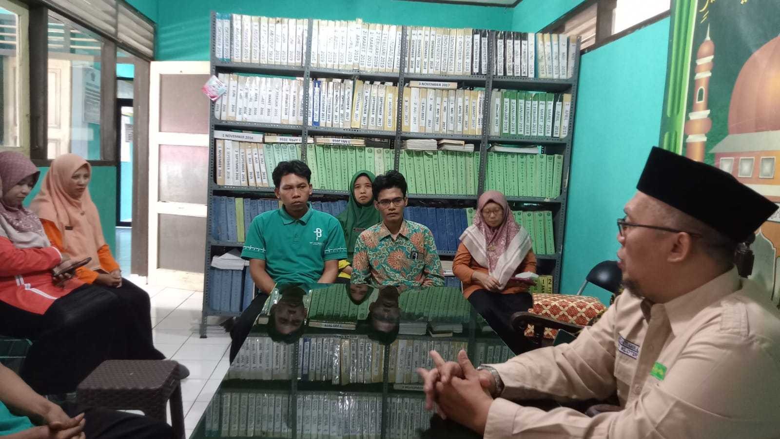Gambar_WhatsApp_2025-11-10_pukul_10_57_00_8abb224d_11zon.jpg