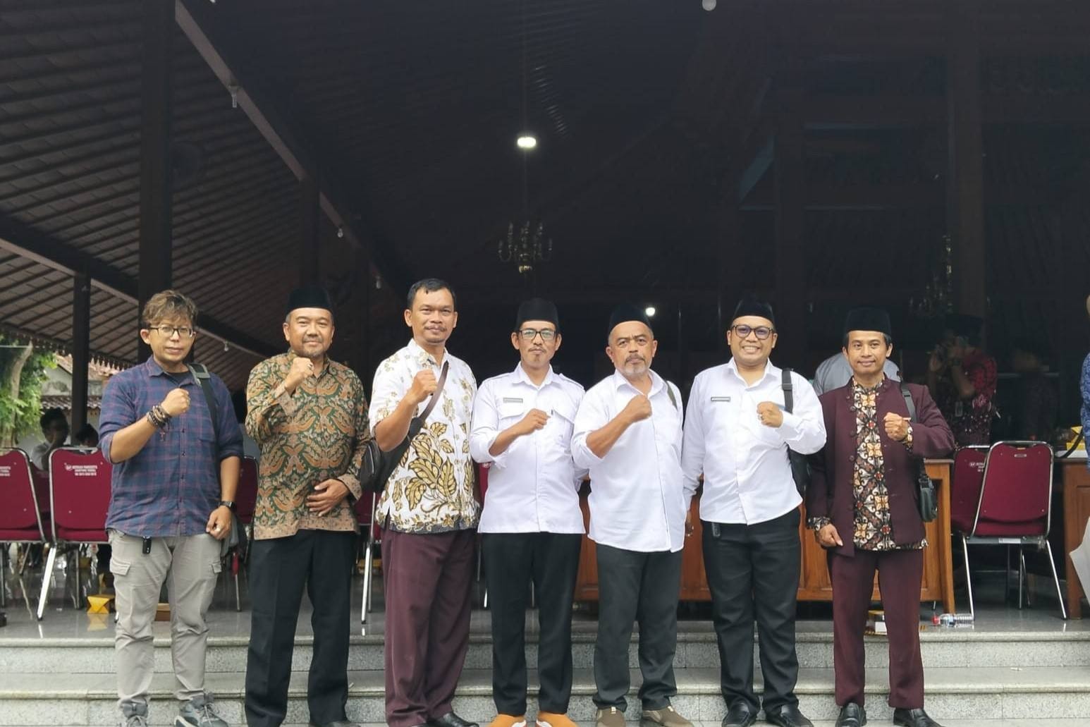 Gambar_WhatsApp_2025-11-18_pukul_20_05_57_254759da_11zon.jpg