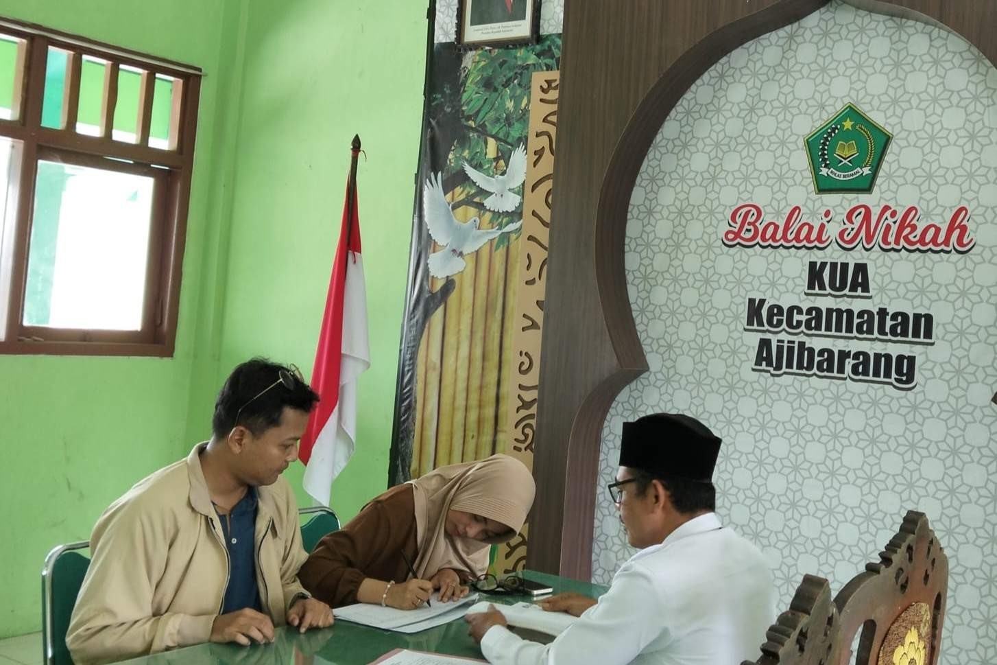 Gambar_WhatsApp_2025-11-18_pukul_21_17_21_3b875c9b_11zon.jpg