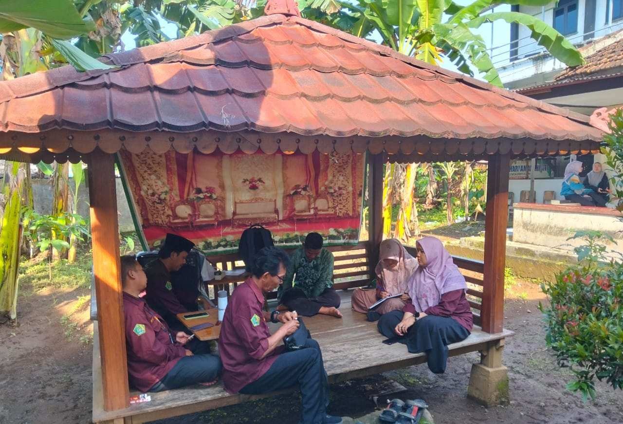 Gambar_WhatsApp_2025-11-20_pukul_09_17_53_0cbde4b4_11zon.jpg