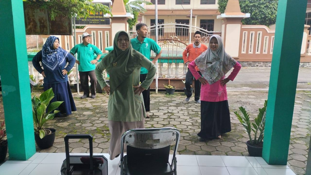 Gambar_WhatsApp_2025-11-21_pukul_14_36_50_df630ac9_11zon.jpg