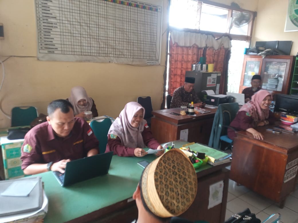 Gambar_WhatsApp_2025-12-04_pukul_08_02_11_aadb89e0.jpg