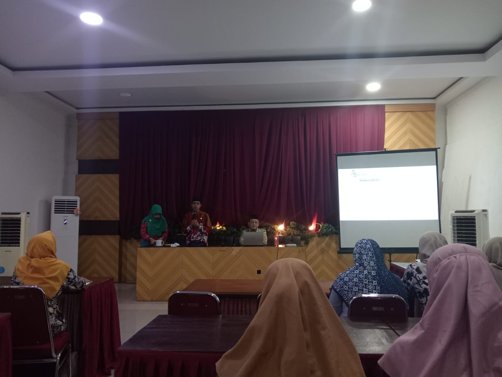 Gambar_WhatsApp_2025-12-10_pukul_14_34_03_f03fa026.jpg