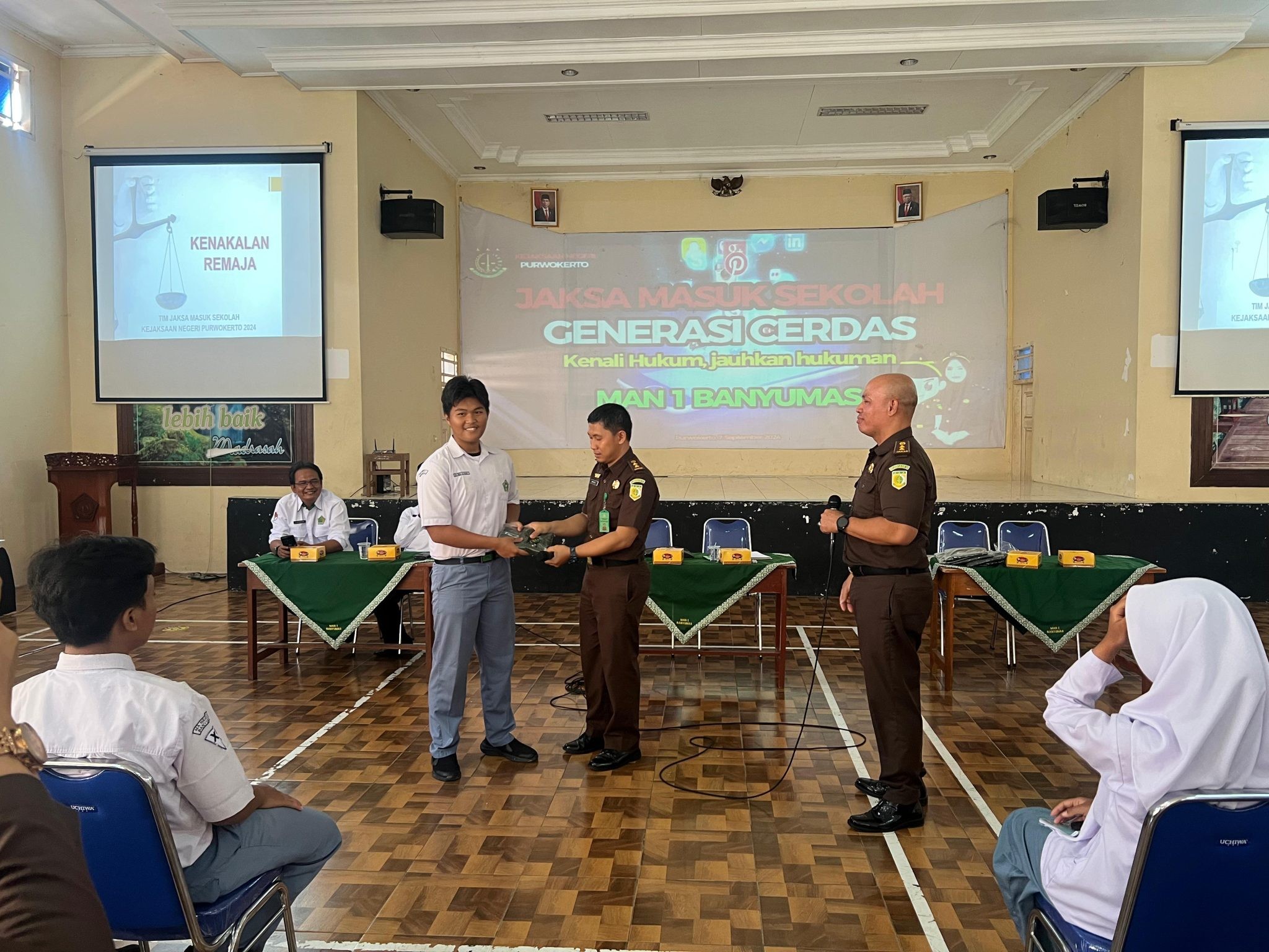 MA_Negeri_1_Banyumas_bersama_kejaksaan_Purwokerto_24.jpeg