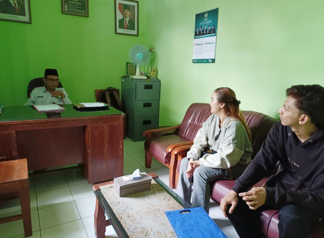 Pak_Zangim_Cek_Catin.jpg