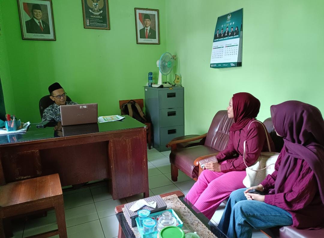 Pak_Zangim_Mahsiswa_Anyar.jpg