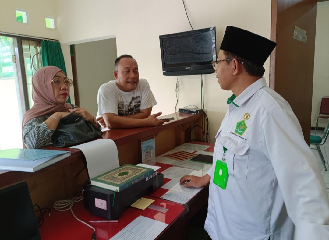 Pak_gie_konsul_duplikat.jpg