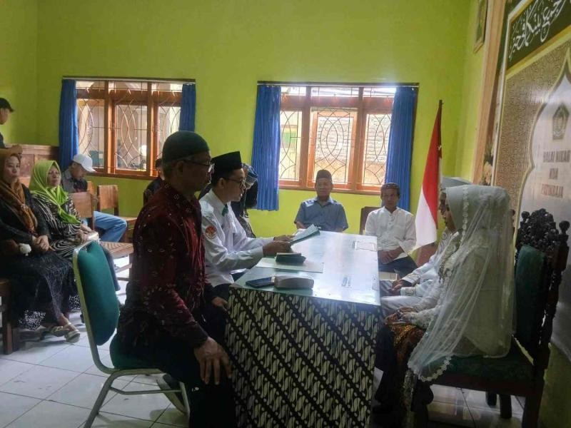 Mudahnya Menikah di KUA