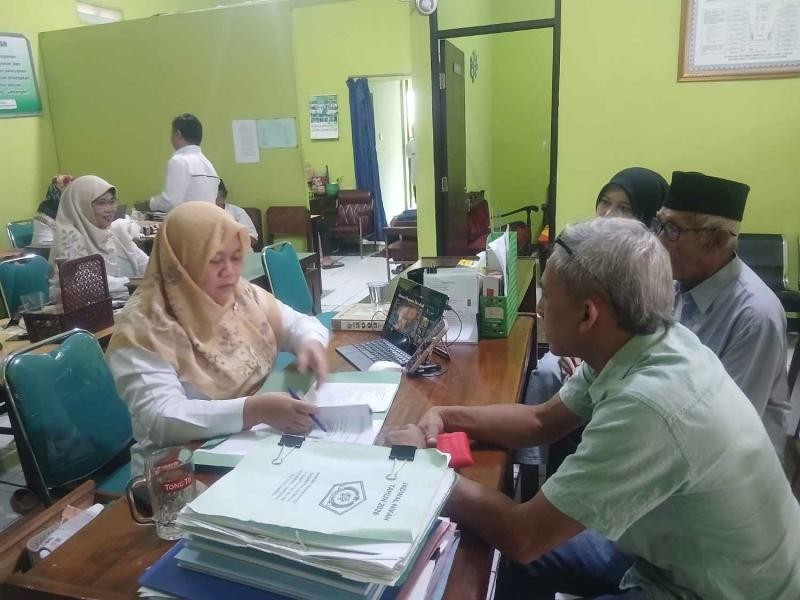 Pelayanan Pendaftaran Nikah bagi Warga Desa Karanganyar