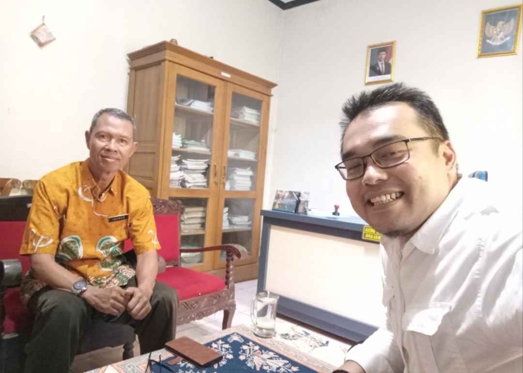 KUA Kemranjen Jalin Silaturahmi Dengan Kepala Desa Pageralang,  Bahas Pembinaan Keagamaan Remaja 