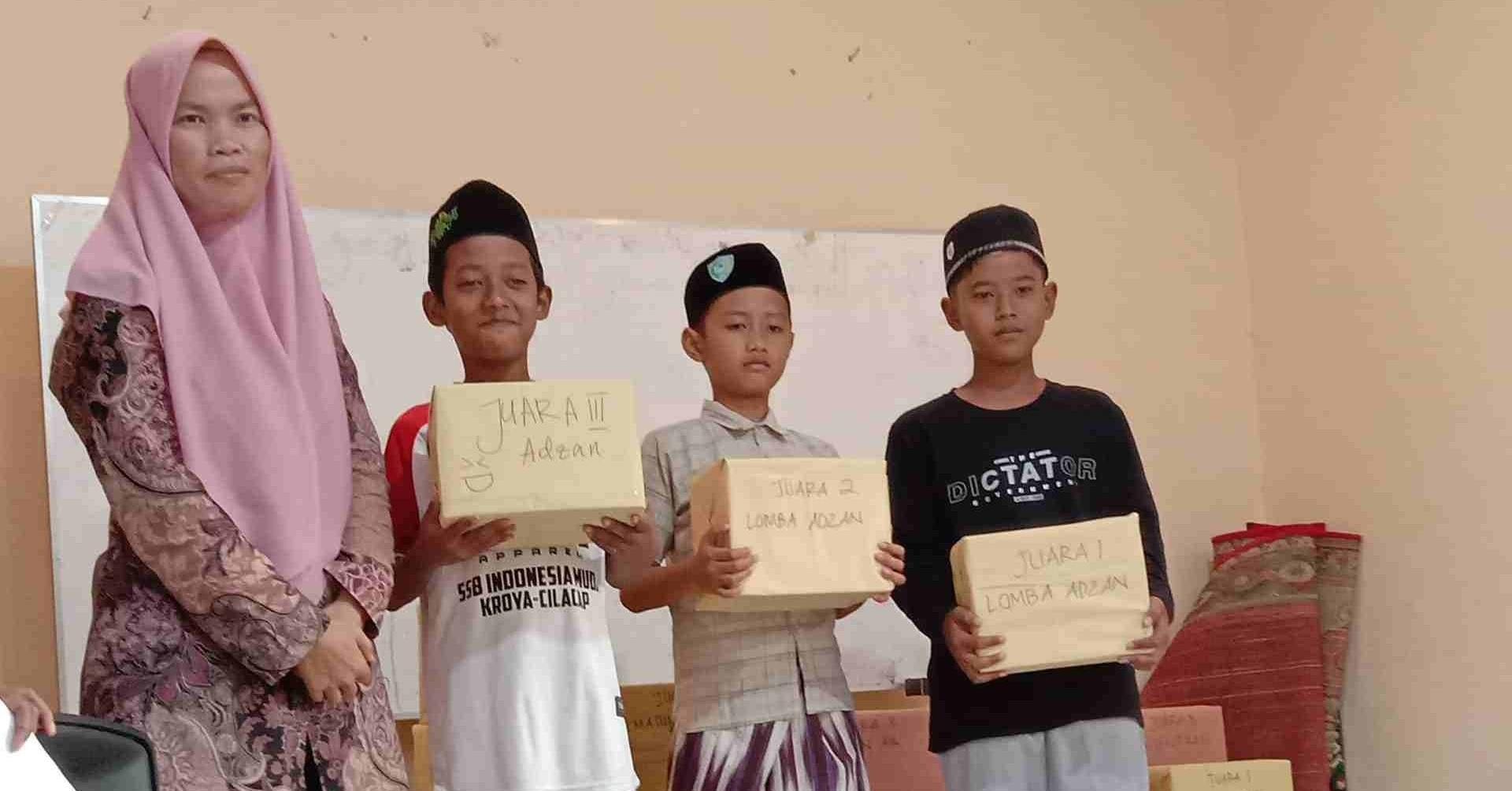 Partisipasi Aktif Staff KUA Kemranjen dalam Kegiatan Lomba HUT RI di TPQ Baitul Athoillah Sibalung 