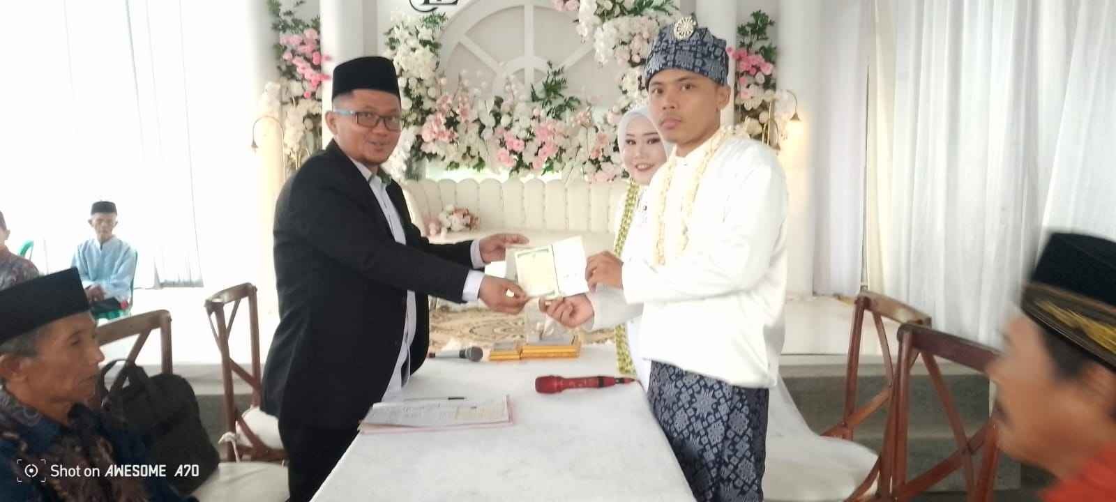 Pencatatan Pernikahan di Desa Petarangan, Kepala KUA Kemranjen Sampaikan Makna Cinta Sesungguhnya 
