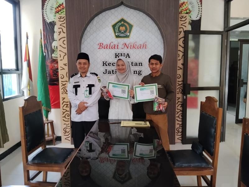 Komunikasi yang Menyejukkan menjadi Panduan Catin Dalam Bimwin KUA Jatilawang