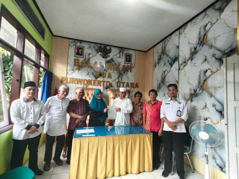 KUA Fasilitasi Ikrar Wakaf Tanah untuk Yayasan Bina Cahaya Insani Purwokerto