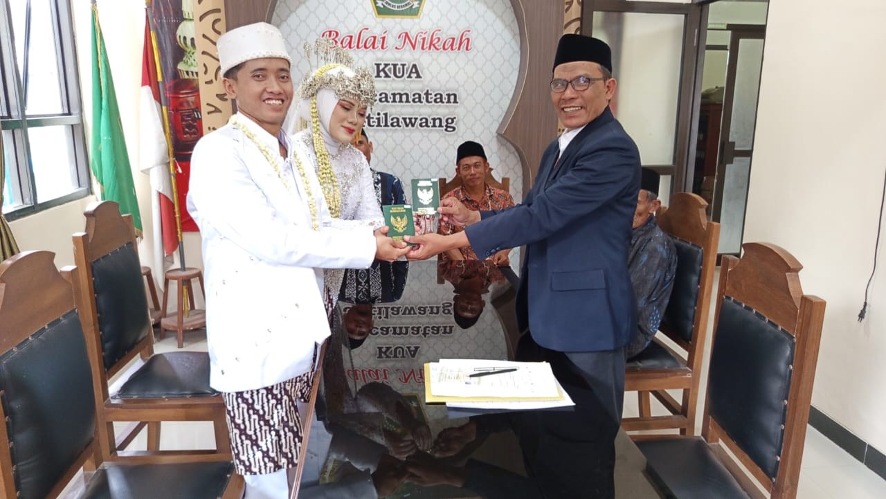 Dibalik Meja Akad, Dua Hati Menjadi Satu