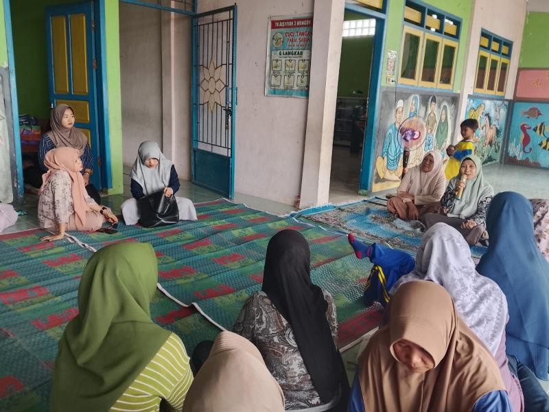 Penyuluh KUA Penyuluhan Parenting kepada Wali Murid TK Aisyiyah Wangon