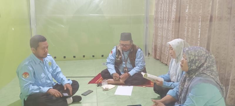 Penyuluh KUA Wangon Rutin Rakor dan Evaluasi Kegiatan Bimluh Setiap Pagi