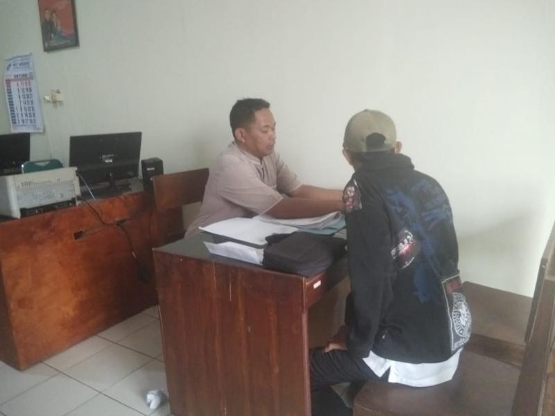 KUA Wangon Berikan Pelayanan Konsultasi dan Pemeriksaan Berkas Pendaftaran Nikah Mandiri bagi Warga Windunegara