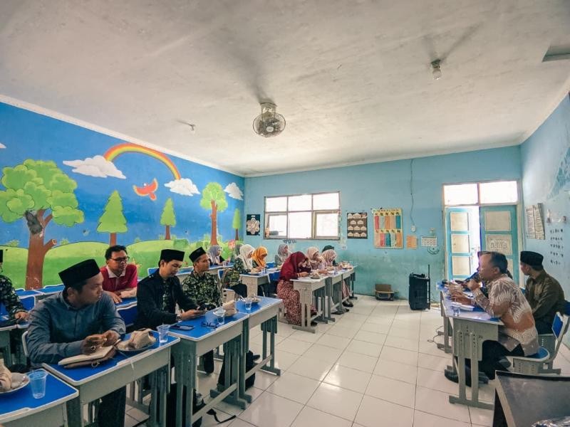 MTs Ma’arif NU 1 Purwojati Ikuti Rapat PGRI PPAI dalam Rangka Persiapan HGN dan HUT PGRI