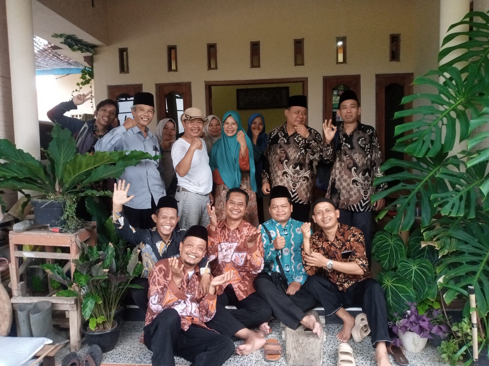 Silaturahmi Purna Tugas, Hangatnya Kebersamaan di Kediaman Mustiadi