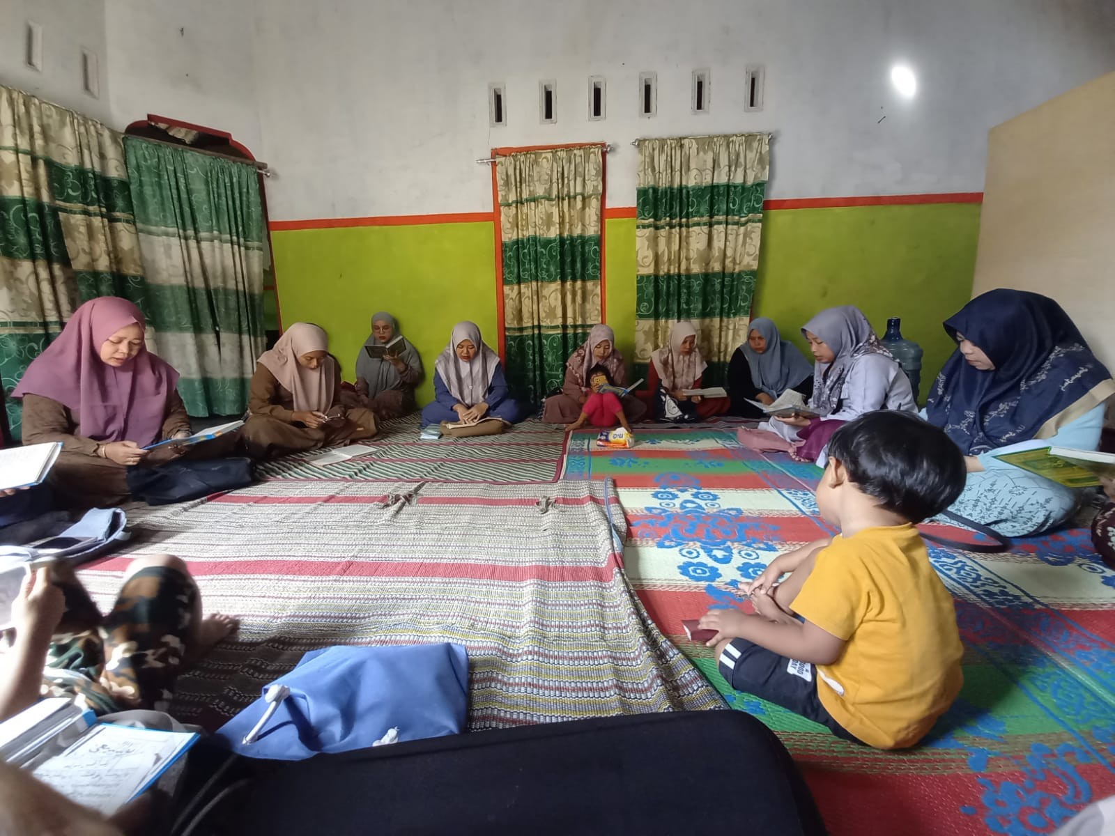 Rutinan MT Zahrotusy Syifa: Menguatkan Sabar di Tengah Ujian