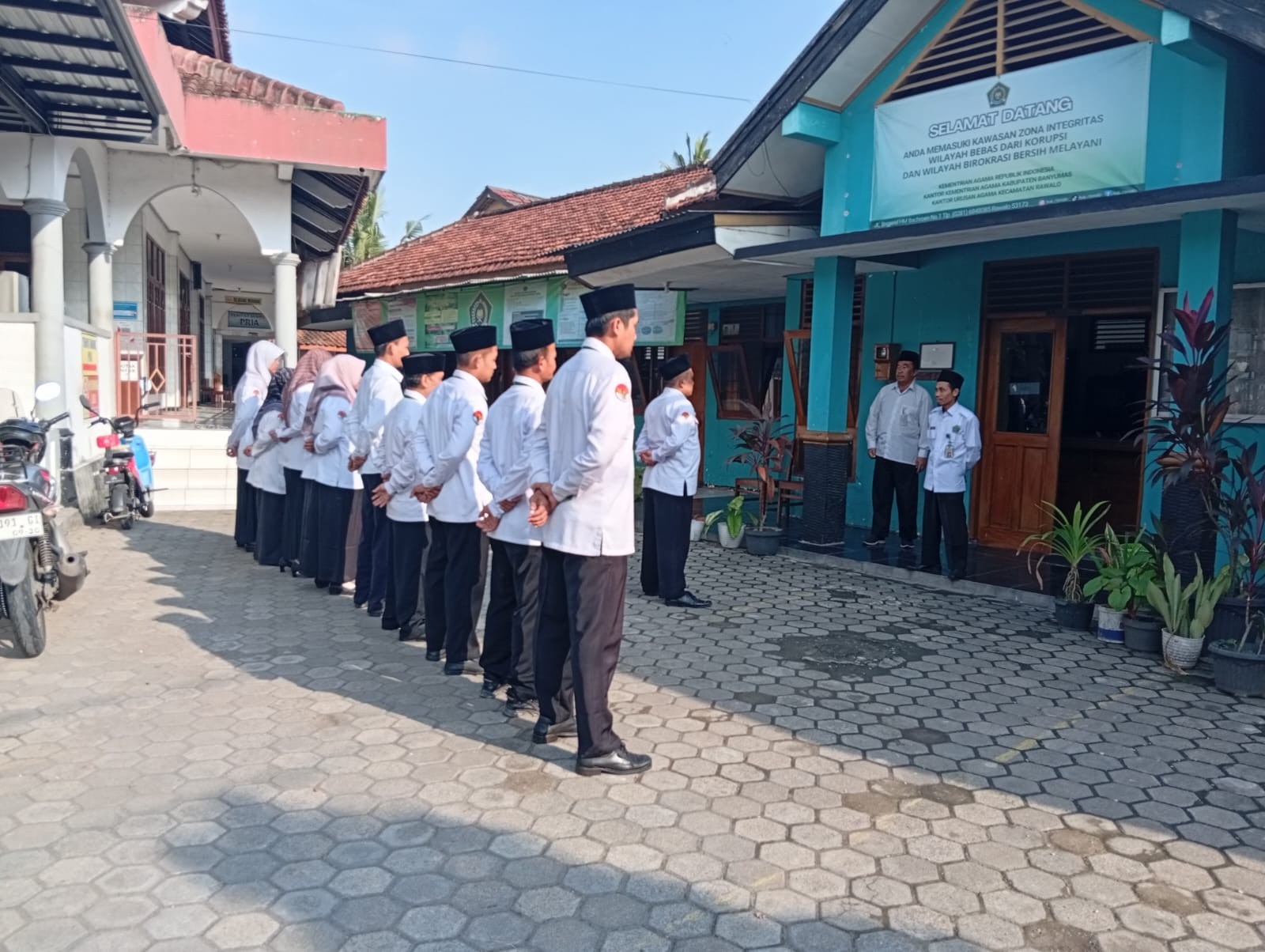 Apel Pagi KUA Tekankan Kedisplinan ASN Jadi Pelayan Masyarakat