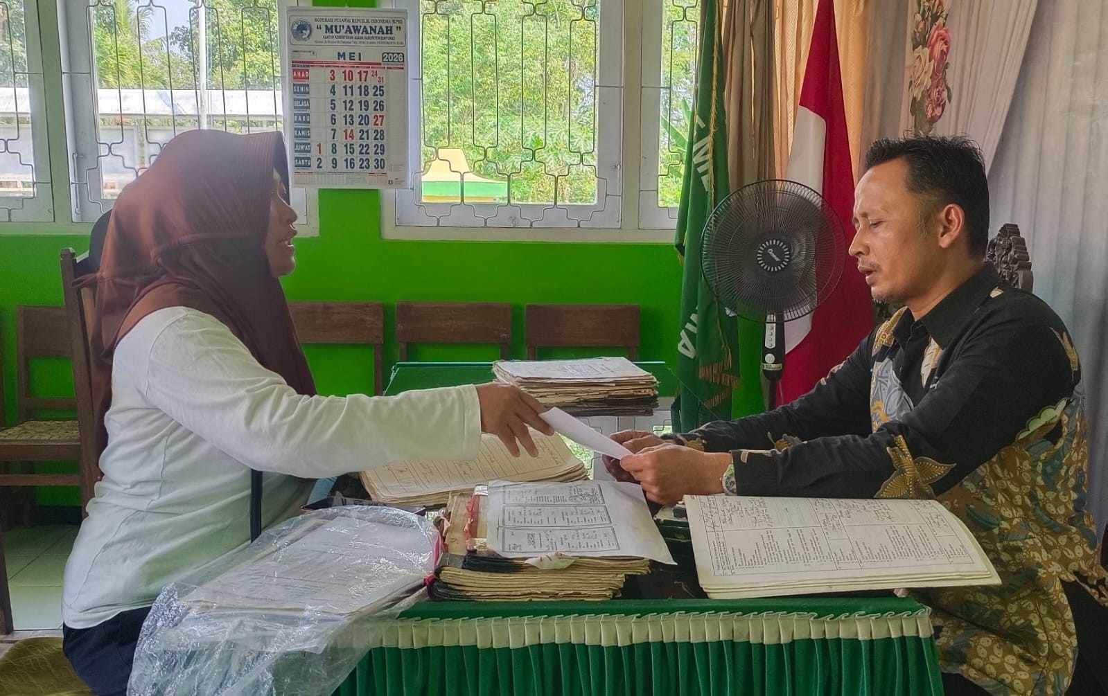 Pelayanan KUA: Pencarian Data untuk Pengurusan Duplikat Buku Nikah