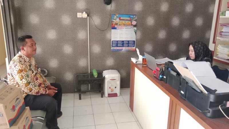 Sambut Hangat Penyuluh, Pemdes Pamijen Serahkan Data Kependudukan Berdasarkan Agama