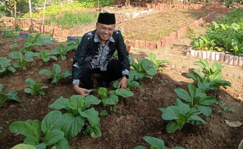 Penyuluh Agama Dorong Warga Manfaatkan Lahan Kosong untuk Berkebun Sayur