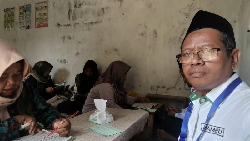 Tingkatkan Kemampuan Membaca Al-Quran, Penyuluh Dampingi Ibu-Ibu Desa Melung Belajar BTQ