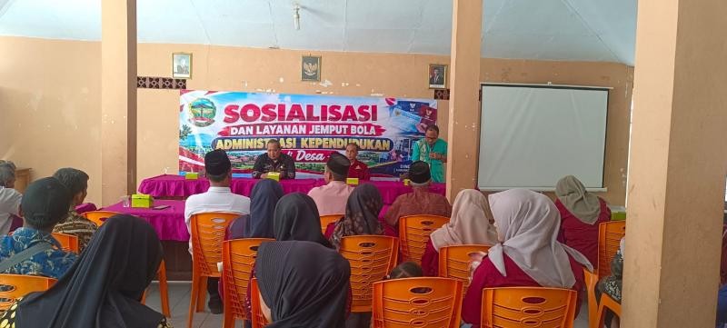 Perkuat Pelayanan Masyarakat, Penyuluh Hadiri Sosialisasi Administrasi Kependudukan di Kalitapen