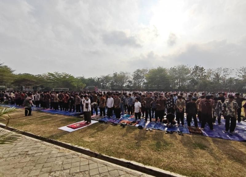 Pertama Kali di Banyumas, KUA Banyumas dan SMAN 1 Banyumas Laksanakan Salat Istisqo