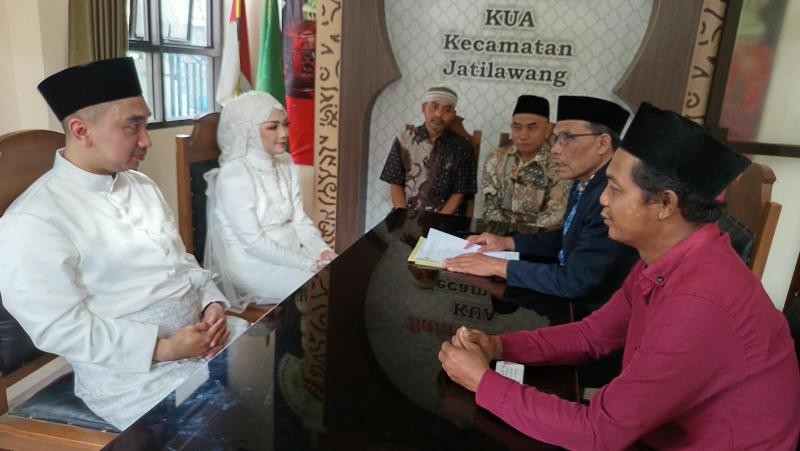 Kepala KUA Jatilawang Tegaskan Komitmen Bebas KDRT dalam Bimbingan Perkawinan