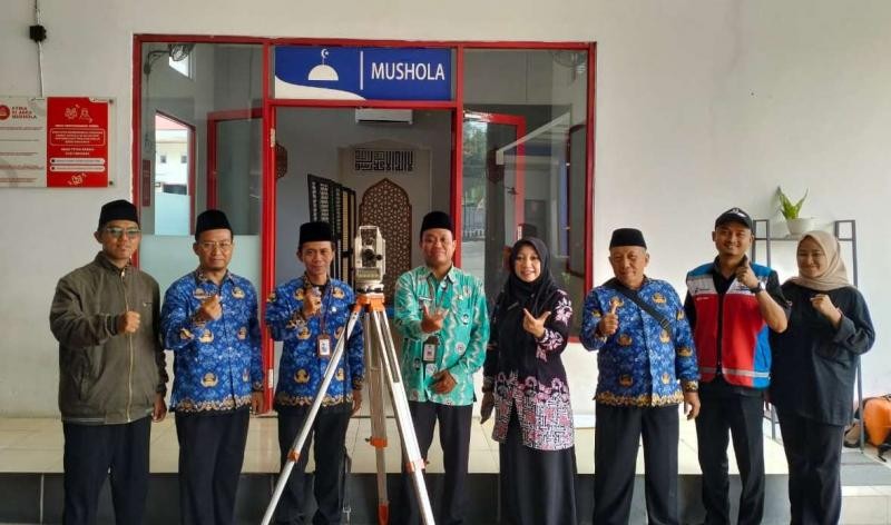 Sinergitas Yang Solid Dan Ketelitian  Dibutuhkan Dalam Pengukuran Arah Kiblat di SPBU Candimas