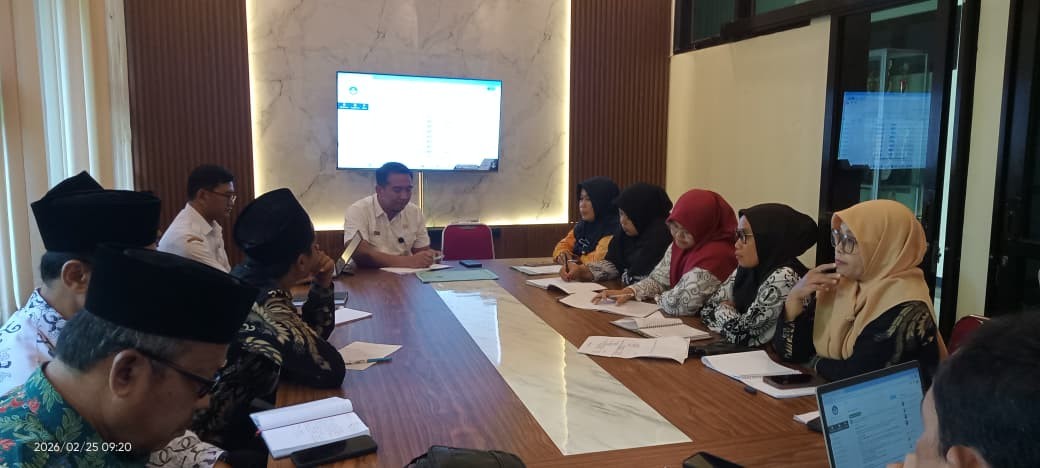 Sinergi SD/MI Kedung Banteng: Rakor Persiapan TKA-TKAD Digelar di Korwilcam Dindik