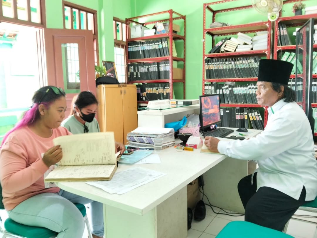 KUA Ajibarang Siap Layani Duplikat Buku Nikah Yang Hilang