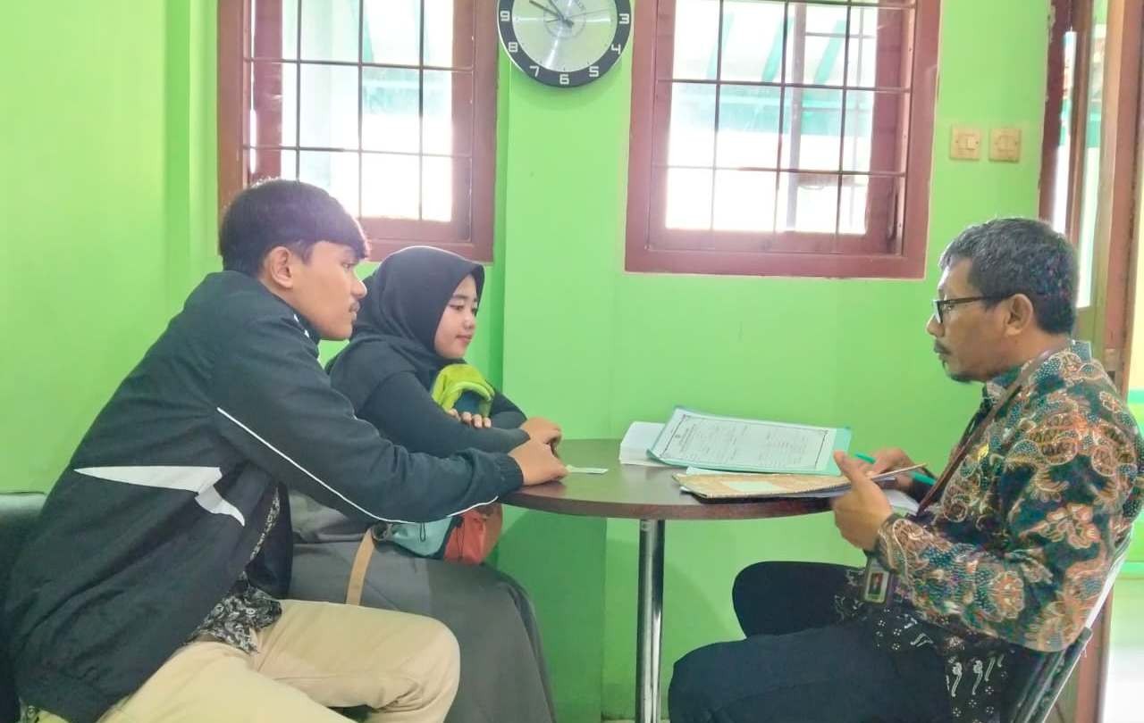 KUA Ajibarang Perketat Validasi Data Catin Saat Pendaftaran Nikah