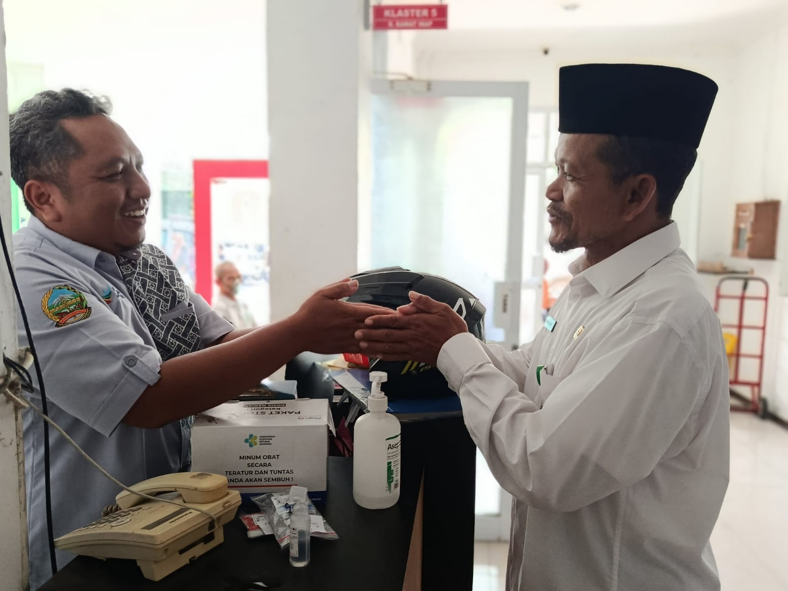 Koordinasi Penyuluh dan Pegawai Puskesmas Jatilawang Berikan Motivasi kepada Pasien