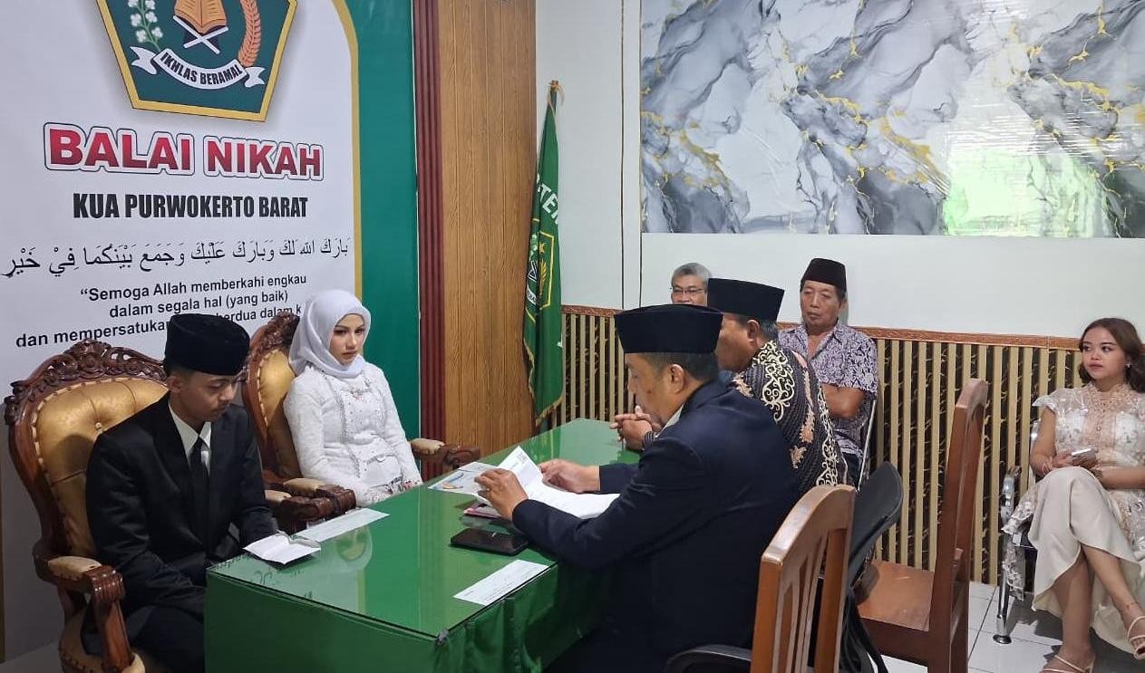 Pelayanan Akad Nikah Berlangsung Khidmat di Balai Nikah KUA Purwokerto Barat