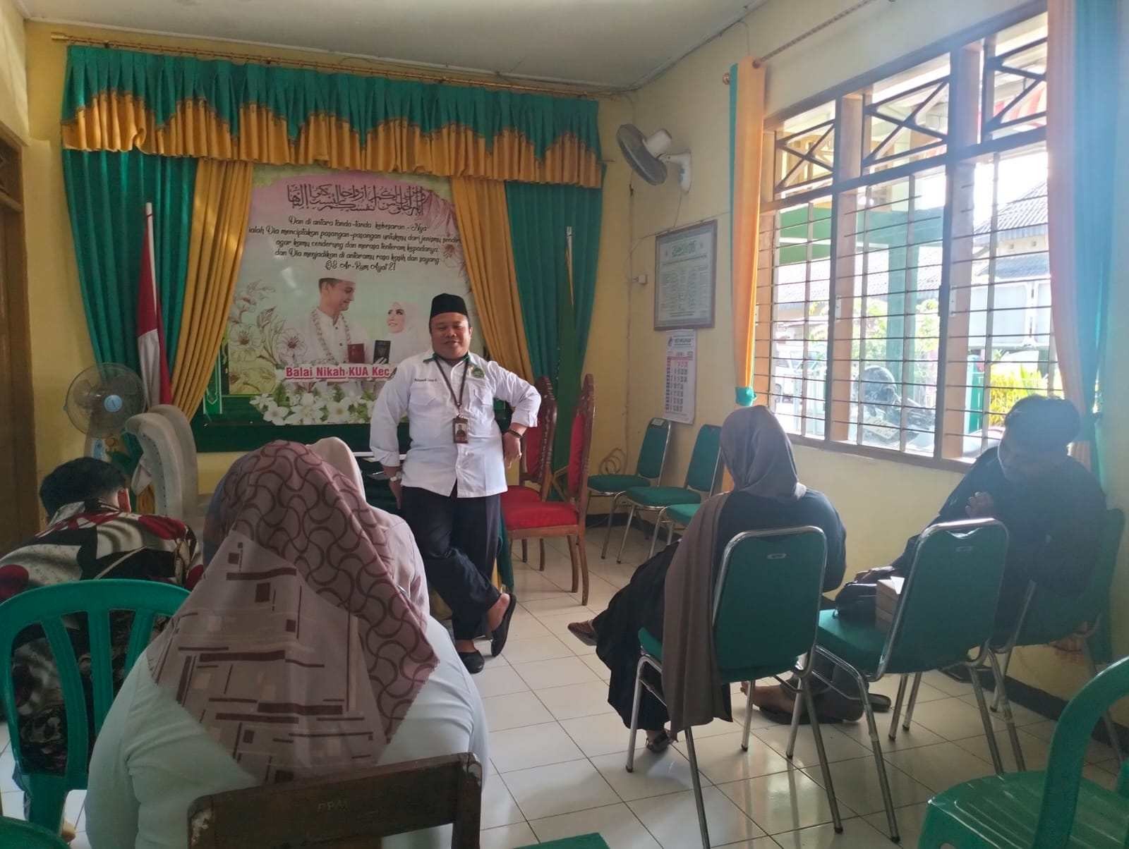 Gaya Santai dan Charming, Penyuluh Bawakan Bimbingan Perkawinan Model Klasikal dengan Sentuhan Psikologi Sufistik