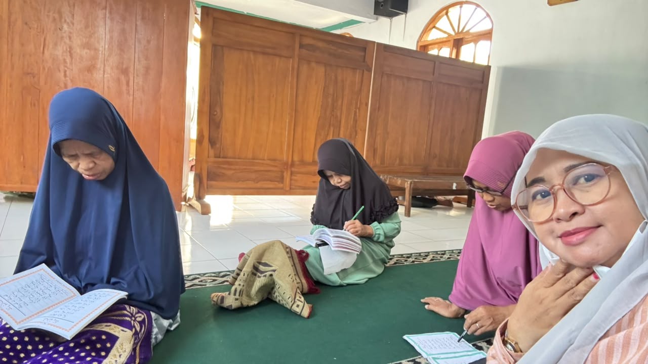 Penyuluh Gelar Bimbingan Belajar Baca Huruf Hijaiyah Metode Tartili di MT Al Qorib 