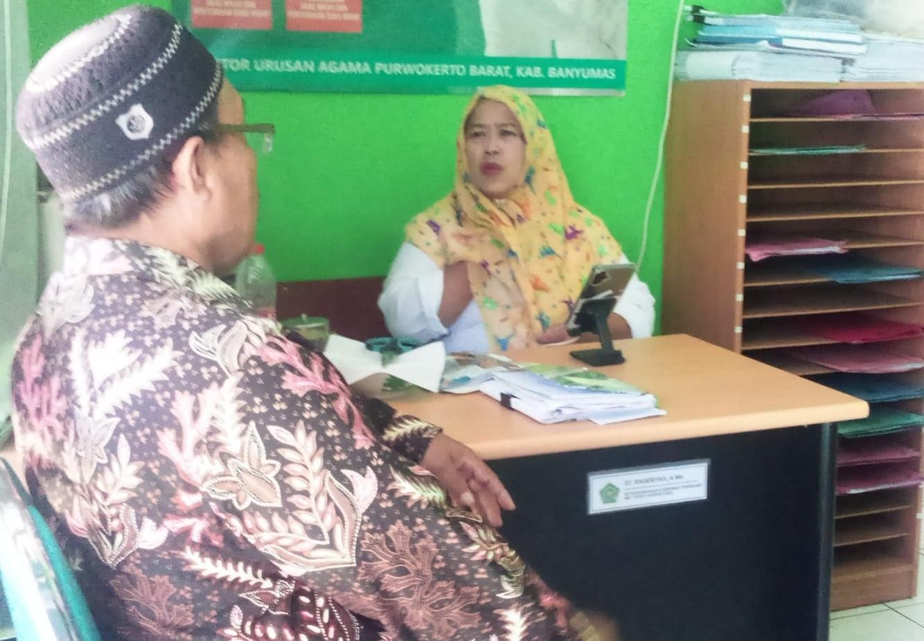 KUA Layani Permohonan Surat Rekomendasi Nikah di Cilacap Utara